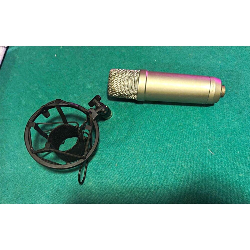 Silver Wired Condenser Microphone w Shock Mount & Pop Filter Screen Condenser